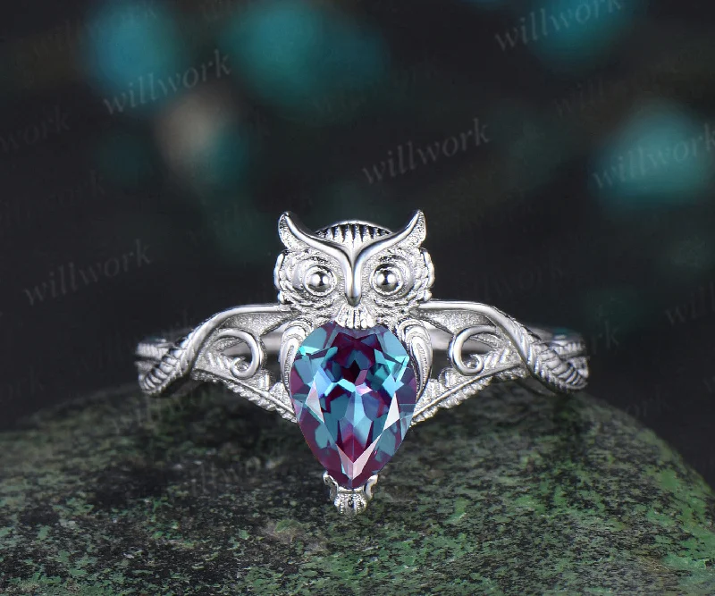 Vintage pear cut Alexandrite Engagement Ring white gold Owl leaf wing twisted Solitaire wedding anniversary ring women gift